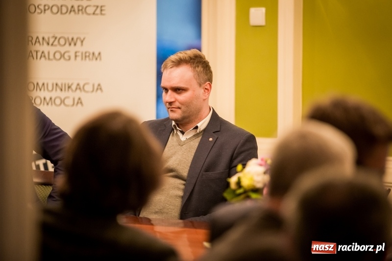 Zdjęcie w galerii na portalu naszraciborz.pl: Konferencja o biznesie z udziałem Michała Kamińskiego, doradcy premiera Morawieckiego wiadomości z regionu