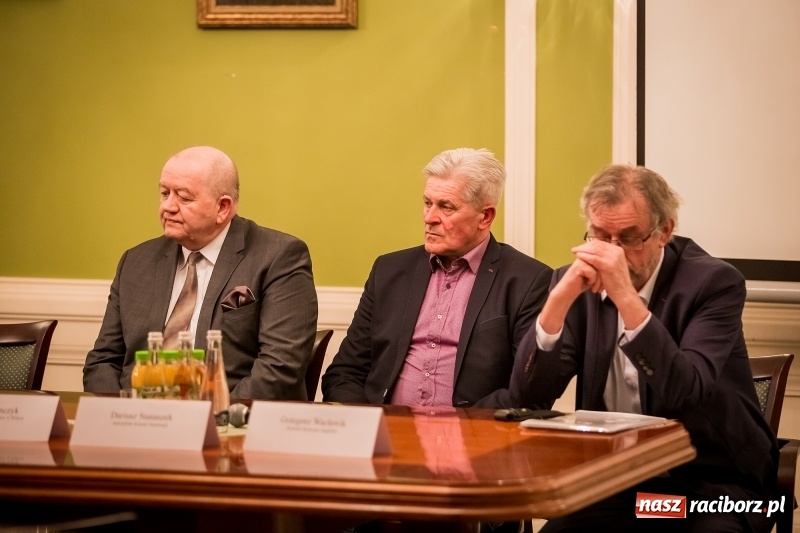 Zdjęcie w galerii na portalu naszraciborz.pl: Konferencja o biznesie z udziałem Michała Kamińskiego, doradcy premiera Morawieckiego wiadomości z regionu