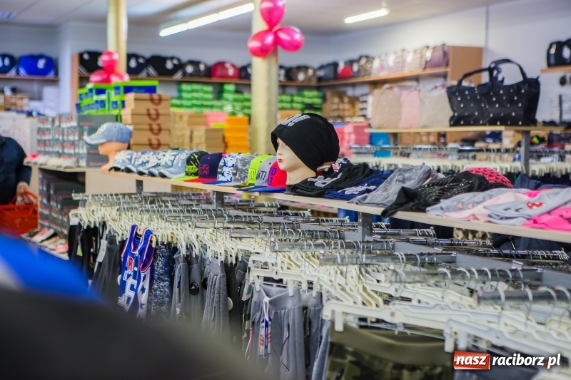 Zdjęcie w galerii na portalu naszraciborz.pl: Wielkie otwarcie Centrum Chińskiego przy ulicy Bosackiej! Do piątku cały asortyment za połowę ceny! wiadomości z regionu