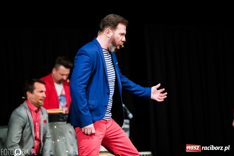 Zdjęcie w galerii na portalu naszraciborz.pl: Kabaret Hrabi wystąpił w Raciborskim Centrum Kultury wiadomości z regionu