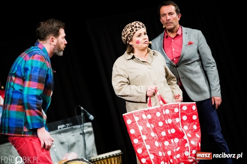 Zdjęcie w galerii na portalu naszraciborz.pl: Kabaret Hrabi wystąpił w Raciborskim Centrum Kultury wiadomości z regionu