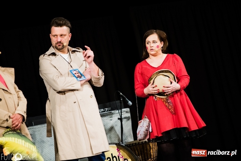 Zdjęcie w galerii na portalu naszraciborz.pl: Kabaret Hrabi wystąpił w Raciborskim Centrum Kultury wiadomości z regionu