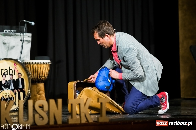 Zdjęcie w galerii na portalu naszraciborz.pl: Kabaret Hrabi wystąpił w Raciborskim Centrum Kultury wiadomości z regionu