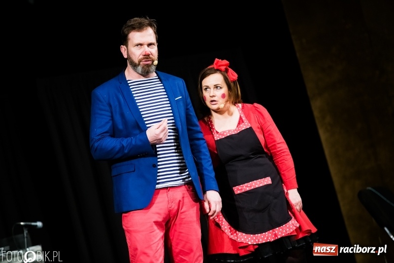 Zdjęcie w galerii na portalu naszraciborz.pl: Kabaret Hrabi wystąpił w Raciborskim Centrum Kultury wiadomości z regionu