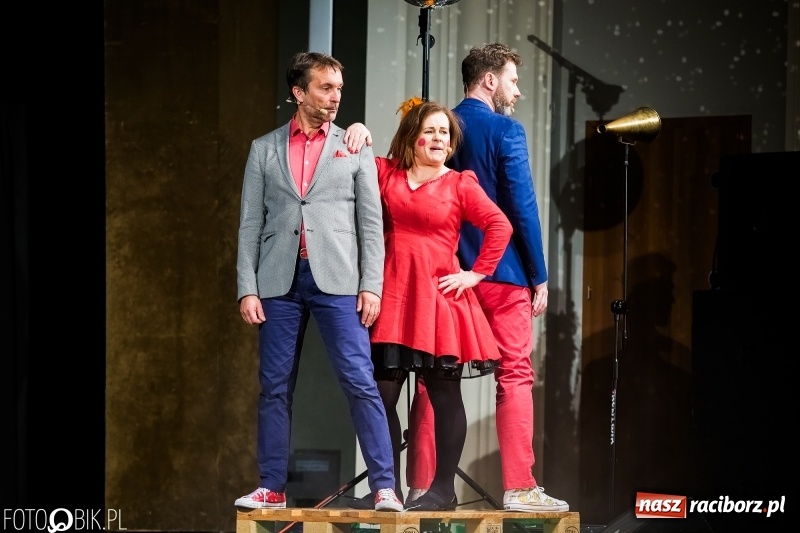 Zdjęcie w galerii na portalu naszraciborz.pl: Kabaret Hrabi wystąpił w Raciborskim Centrum Kultury wiadomości z regionu