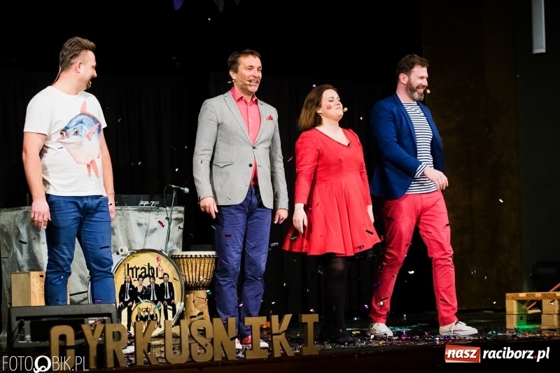 Zdjęcie w galerii na portalu naszraciborz.pl: Kabaret Hrabi wystąpił w Raciborskim Centrum Kultury wiadomości z regionu