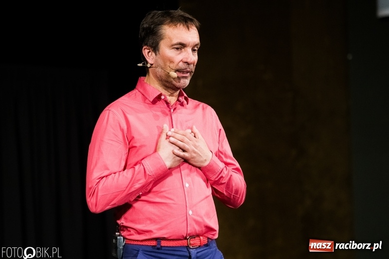 Zdjęcie w galerii na portalu naszraciborz.pl: Kabaret Hrabi wystąpił w Raciborskim Centrum Kultury wiadomości z regionu