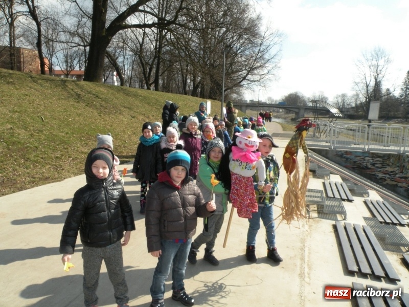 Zdjęcie w galerii na portalu naszraciborz.pl: Pierwszy dzień wiosny z Raciborskim Centrum Kultury wiadomości z regionu