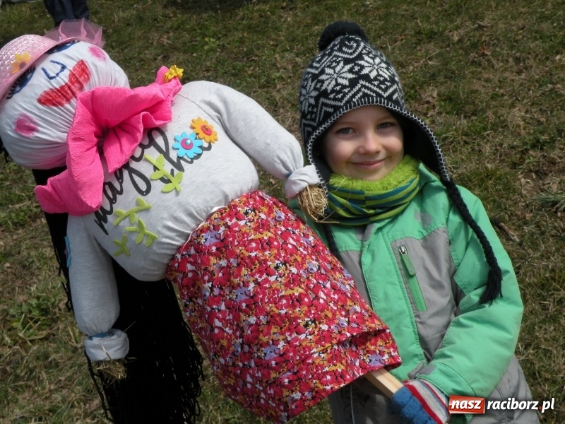 Zdjęcie w galerii na portalu naszraciborz.pl: Pierwszy dzień wiosny z Raciborskim Centrum Kultury wiadomości z regionu