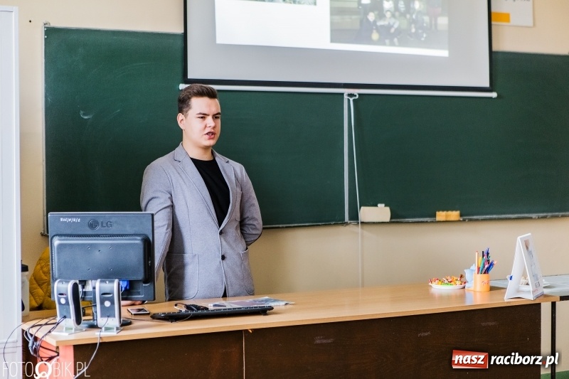 Zdjęcie w galerii na portalu naszraciborz.pl: Pierwszy Dzień Wiosny, czyli Dni Otwarte w Ekonomiku wiadomości z regionu