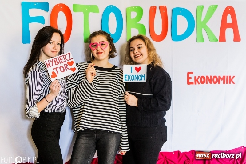 Zdjęcie w galerii na portalu naszraciborz.pl: Pierwszy Dzień Wiosny, czyli Dni Otwarte w Ekonomiku wiadomości z regionu