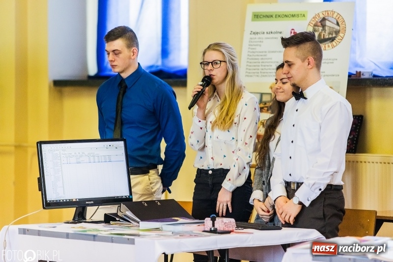 Zdjęcie w galerii na portalu naszraciborz.pl: Pierwszy Dzień Wiosny, czyli Dni Otwarte w Ekonomiku wiadomości z regionu