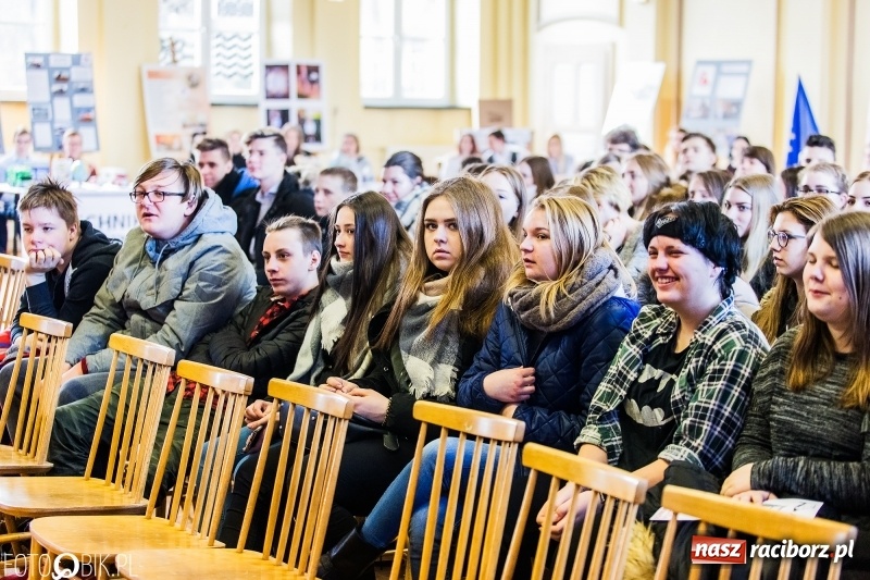 Zdjęcie w galerii na portalu naszraciborz.pl: Pierwszy Dzień Wiosny, czyli Dni Otwarte w Ekonomiku wiadomości z regionu