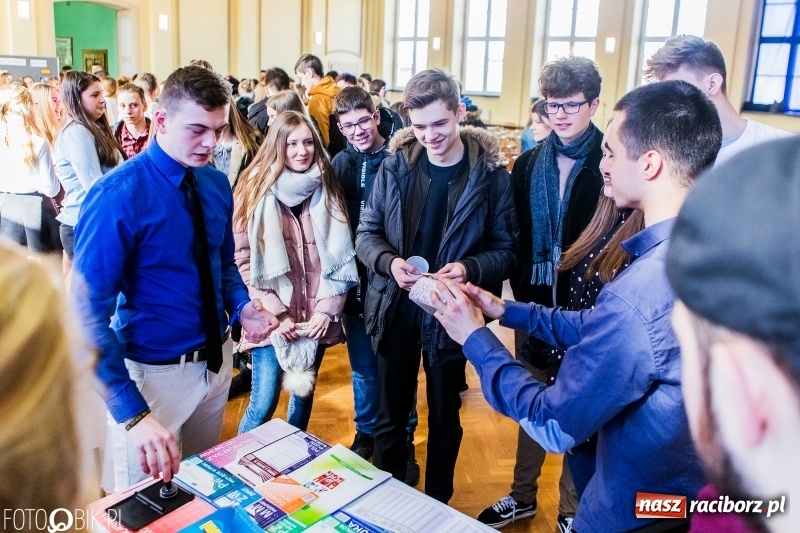 Zdjęcie w galerii na portalu naszraciborz.pl: Pierwszy Dzień Wiosny, czyli Dni Otwarte w Ekonomiku wiadomości z regionu