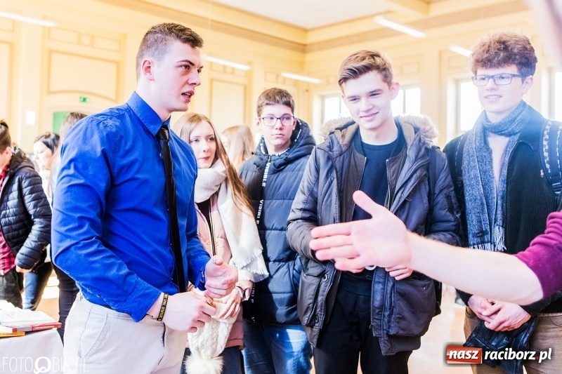 Zdjęcie w galerii na portalu naszraciborz.pl: Pierwszy Dzień Wiosny, czyli Dni Otwarte w Ekonomiku wiadomości z regionu