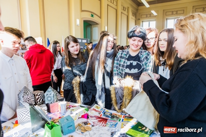 Zdjęcie w galerii na portalu naszraciborz.pl: Pierwszy Dzień Wiosny, czyli Dni Otwarte w Ekonomiku wiadomości z regionu