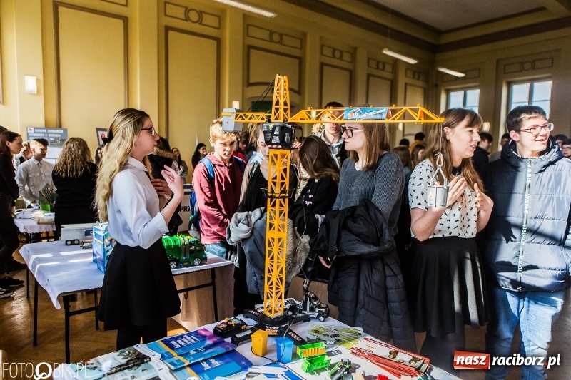 Zdjęcie w galerii na portalu naszraciborz.pl: Pierwszy Dzień Wiosny, czyli Dni Otwarte w Ekonomiku wiadomości z regionu