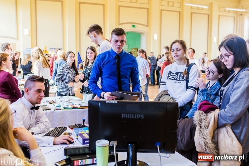 Zdjęcie w galerii na portalu naszraciborz.pl: Pierwszy Dzień Wiosny, czyli Dni Otwarte w Ekonomiku wiadomości z regionu