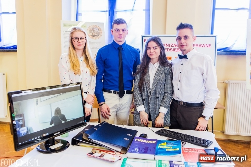 Zdjęcie w galerii na portalu naszraciborz.pl: Pierwszy Dzień Wiosny, czyli Dni Otwarte w Ekonomiku wiadomości z regionu