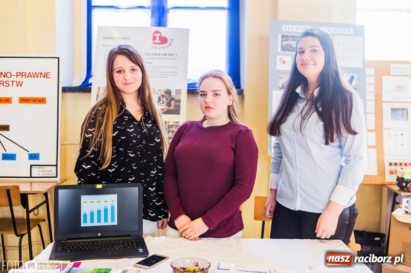 Zdjęcie w galerii na portalu naszraciborz.pl: Pierwszy Dzień Wiosny, czyli Dni Otwarte w Ekonomiku wiadomości z regionu