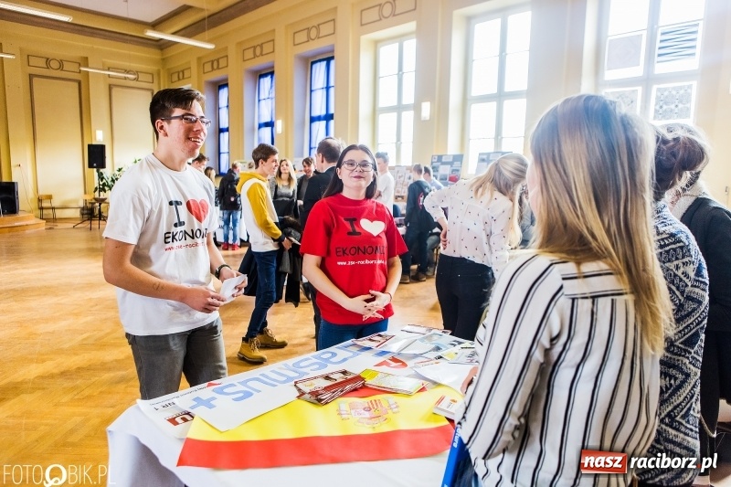 Zdjęcie w galerii na portalu naszraciborz.pl: Pierwszy Dzień Wiosny, czyli Dni Otwarte w Ekonomiku wiadomości z regionu