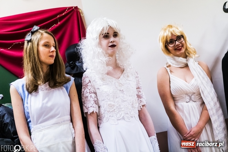 Zdjęcie w galerii na portalu naszraciborz.pl: Dni otwarte I LO. Zobacz jak uczniowie promują szkołę wiadomości z regionu