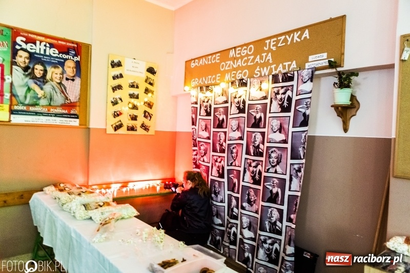 Zdjęcie w galerii na portalu naszraciborz.pl: Dni otwarte I LO. Zobacz jak uczniowie promują szkołę wiadomości z regionu