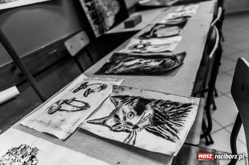 Zdjęcie w galerii na portalu naszraciborz.pl: Dni otwarte I LO. Zobacz jak uczniowie promują szkołę wiadomości z regionu