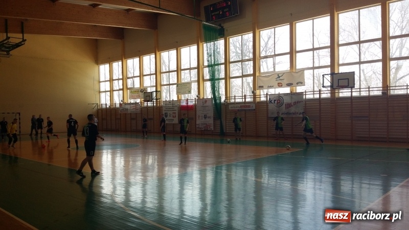 Zdjęcie w galerii na portalu naszraciborz.pl: Wychowankowie MOW w Rudach z brązowymi medalami Mistrzostw Polski w Halowej Piłce Nożnej wiadomości z regionu