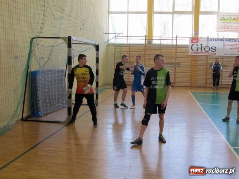 Zdjęcie w galerii na portalu naszraciborz.pl: Wychowankowie MOW w Rudach z brązowymi medalami Mistrzostw Polski w Halowej Piłce Nożnej wiadomości z regionu