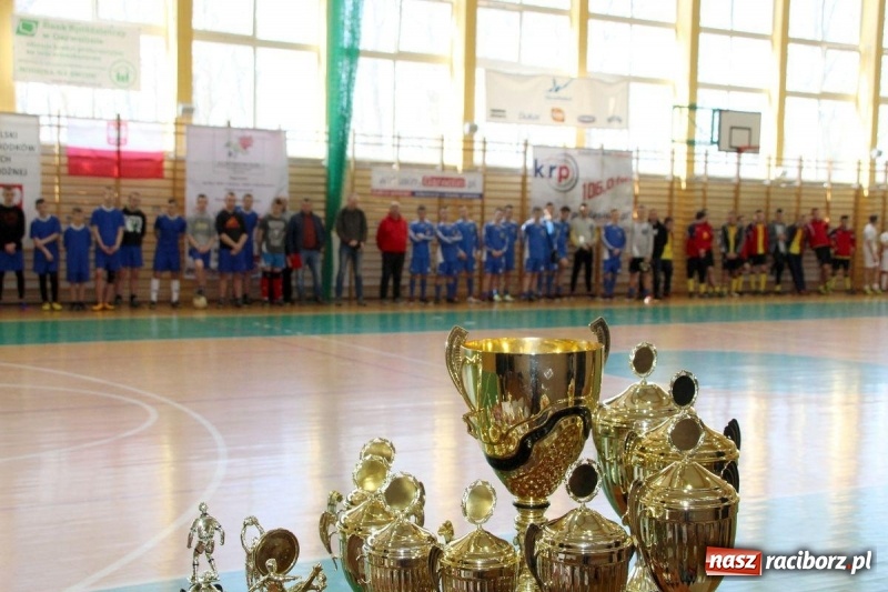 Zdjęcie w galerii na portalu naszraciborz.pl: Wychowankowie MOW w Rudach z brązowymi medalami Mistrzostw Polski w Halowej Piłce Nożnej wiadomości z regionu