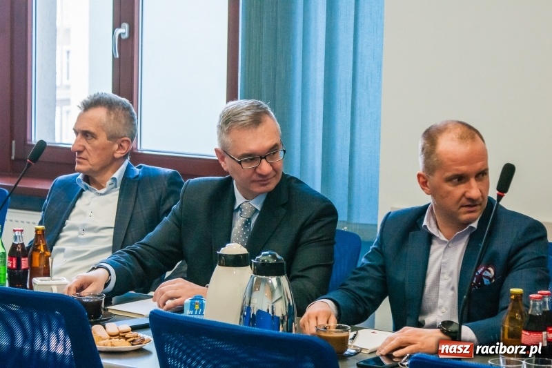 Zdjęcie w galerii na portalu naszraciborz.pl: Powstanie platforma umożliwiająca uczniom wybór najlepszej szkoły średniej wiadomości z regionu