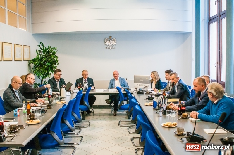 Zdjęcie w galerii na portalu naszraciborz.pl: Powstanie platforma umożliwiająca uczniom wybór najlepszej szkoły średniej wiadomości z regionu