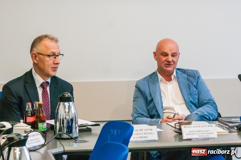 Zdjęcie w galerii na portalu naszraciborz.pl: Powstanie platforma umożliwiająca uczniom wybór najlepszej szkoły średniej wiadomości z regionu