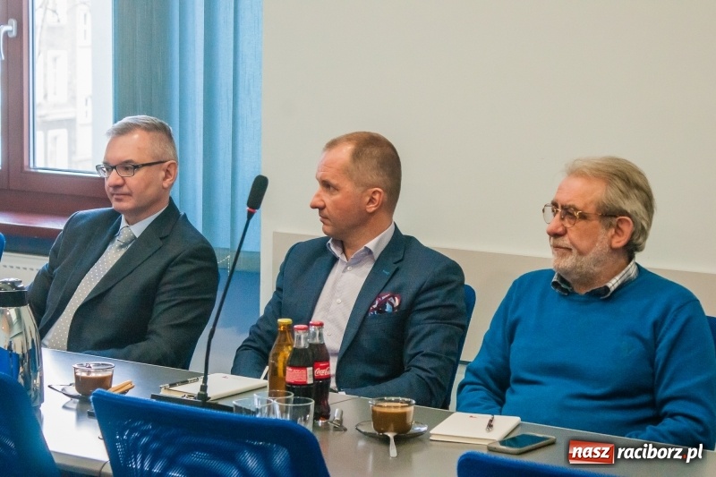 Zdjęcie w galerii na portalu naszraciborz.pl: Powstanie platforma umożliwiająca uczniom wybór najlepszej szkoły średniej wiadomości z regionu