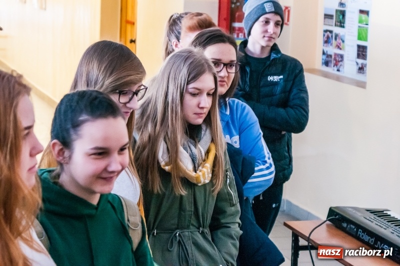 Zdjęcie w galerii na portalu naszraciborz.pl: Dni otwarte w raciborskim Mechaniku wiadomości z regionu