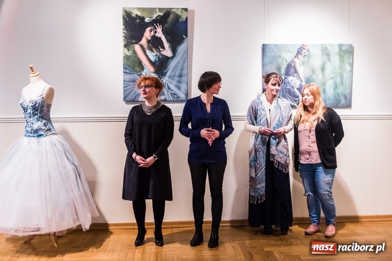 Zdjęcie w galerii na portalu naszraciborz.pl: Otwarcie wystawy Słowiańska Lunaria w RCK wiadomości z regionu