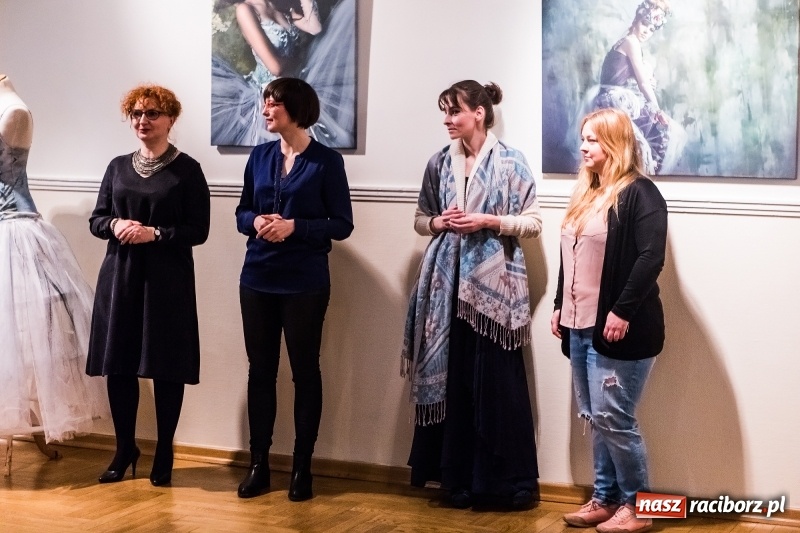 Zdjęcie w galerii na portalu naszraciborz.pl: Otwarcie wystawy Słowiańska Lunaria w RCK wiadomości z regionu