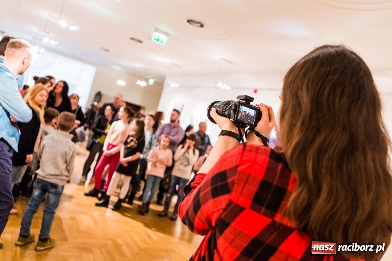 Zdjęcie w galerii na portalu naszraciborz.pl: Otwarcie wystawy Słowiańska Lunaria w RCK wiadomości z regionu
