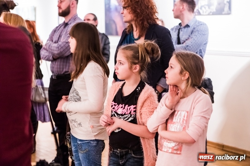 Zdjęcie w galerii na portalu naszraciborz.pl: Otwarcie wystawy Słowiańska Lunaria w RCK wiadomości z regionu