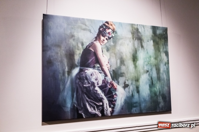 Zdjęcie w galerii na portalu naszraciborz.pl: Otwarcie wystawy Słowiańska Lunaria w RCK wiadomości z regionu