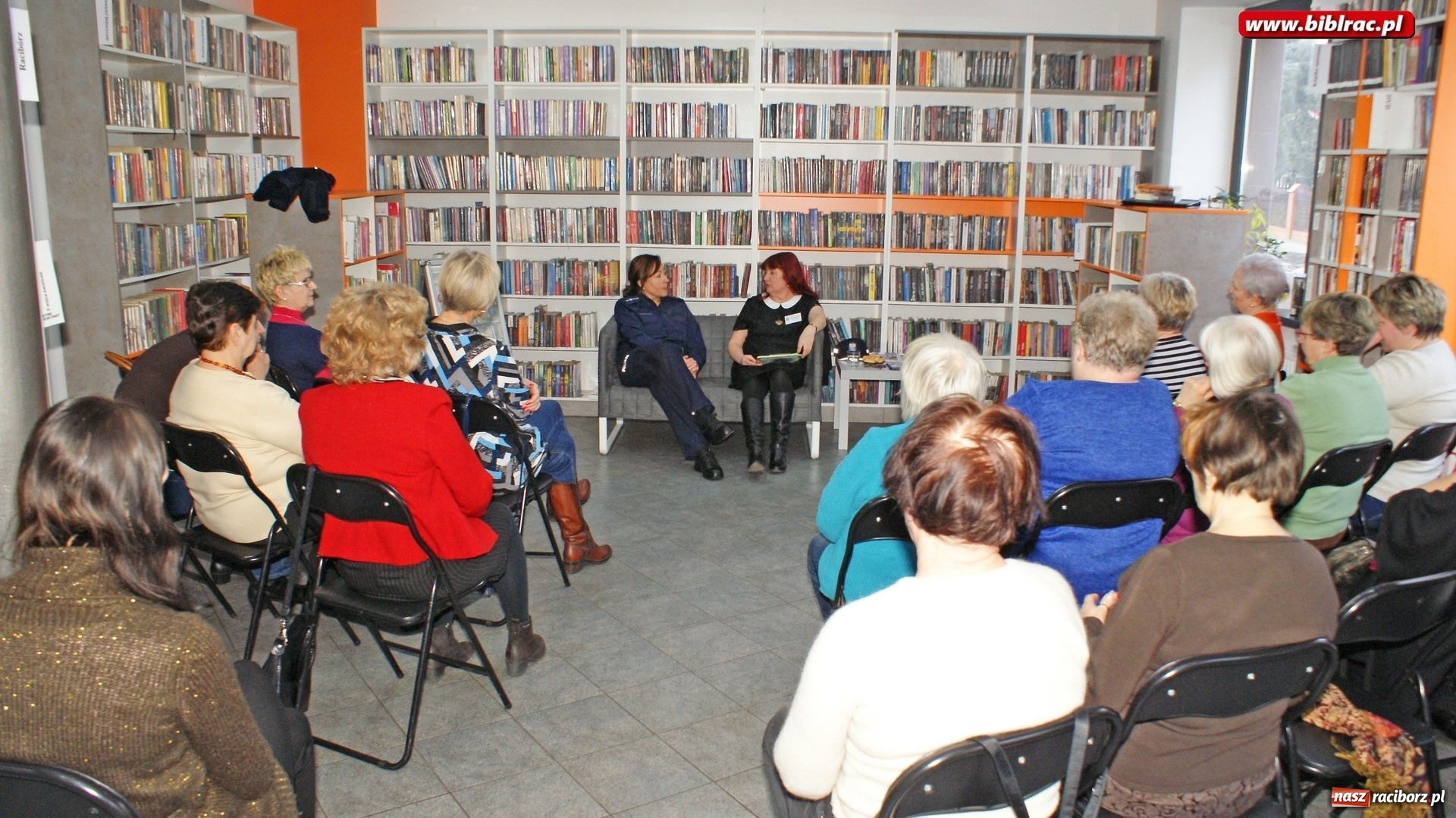 Zdjęcie w galerii na portalu naszraciborz.pl: Spotkanie z policjantką w bibliotece na Ostrogu wiadomości z regionu