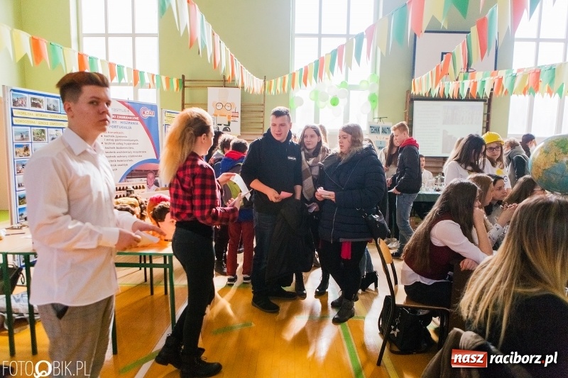 Zdjęcie w galerii na portalu naszraciborz.pl: Budowlanka i Gastronomik promuje szkołę na Dniach Otwartych wiadomości z regionu