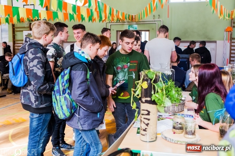 Zdjęcie w galerii na portalu naszraciborz.pl: Budowlanka i Gastronomik promuje szkołę na Dniach Otwartych wiadomości z regionu