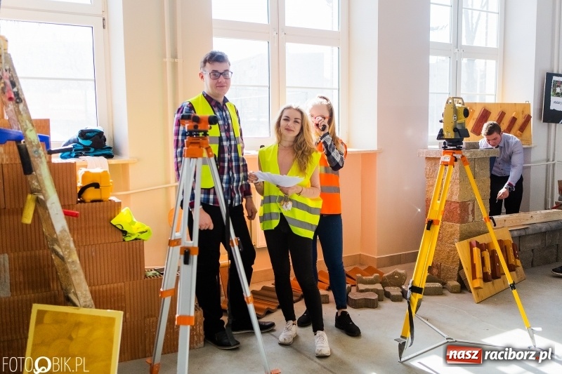 Zdjęcie w galerii na portalu naszraciborz.pl: Budowlanka i Gastronomik promuje szkołę na Dniach Otwartych wiadomości z regionu