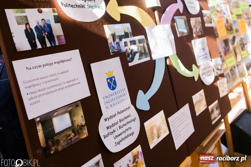 Zdjęcie w galerii na portalu naszraciborz.pl: W II Liceum Ogólnokształcącym trwają Dni Otwarte wiadomości z regionu