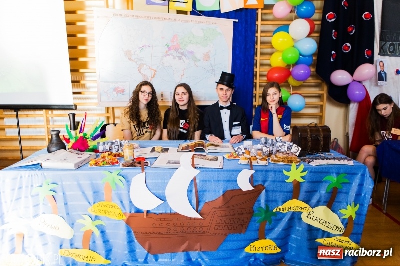 Zdjęcie w galerii na portalu naszraciborz.pl: W II Liceum Ogólnokształcącym trwają Dni Otwarte wiadomości z regionu