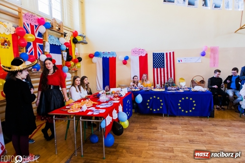 Zdjęcie w galerii na portalu naszraciborz.pl: W II Liceum Ogólnokształcącym trwają Dni Otwarte wiadomości z regionu