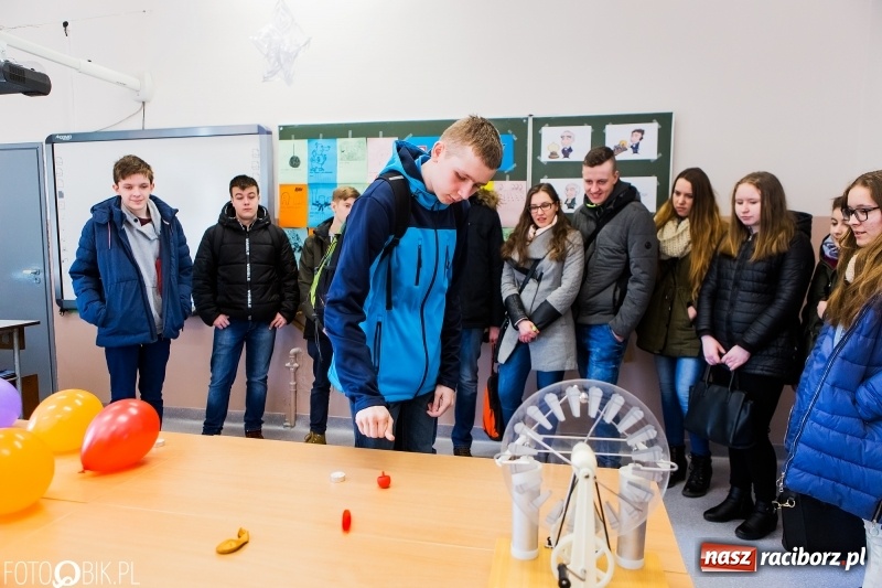 Zdjęcie w galerii na portalu naszraciborz.pl: W II Liceum Ogólnokształcącym trwają Dni Otwarte wiadomości z regionu