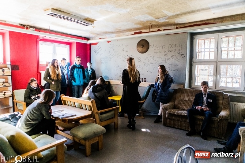 Zdjęcie w galerii na portalu naszraciborz.pl: W II Liceum Ogólnokształcącym trwają Dni Otwarte wiadomości z regionu
